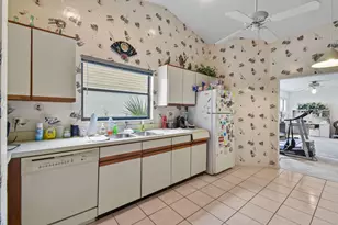 3180 NW 6th St, Delray Beach, FL 33445 - Photo 13
