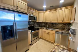 843 Flanders R, Delray Beach, FL 33484 - Photo 3