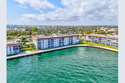 410 Wilma 303 Circle, Unit #303, Riviera Beach, FL 33404 - Photo 17