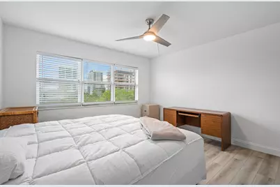 550 Bayshore Drive, Unit #506, Fort Lauderdale, FL 33304 - Photo 17