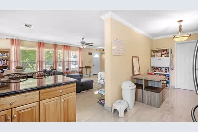 117 SE 22nd Avenue, Boynton Beach, FL 33435 - Photo 9