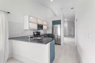 10674 Pelican Dr, Wellington, FL 33414 - Photo 17