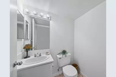 140 Yacht Club Way, Unit #109, Hypoluxo, FL 33462 - Photo 9