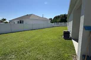 5252 NW E Piper Cir, Port Saint Lucie, FL 34986 - Photo 27