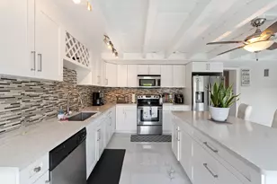 808 Wright Dr, Lake Worth, FL 33461 - Photo 5