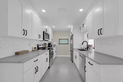 1127 E Seminole Avenue, Unit #15C, Jupiter, FL 33477 - Photo 5