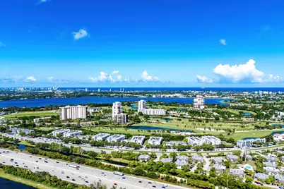 1951 Brandywine Road E, Unit #77-105, West Palm Beach, FL 33409 - Photo 35