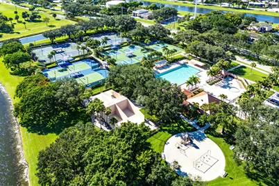 1951 Brandywine Road E, Unit #77-105, West Palm Beach, FL 33409 - Photo 29