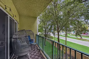 1610 Presidential Way, West Palm Beach, FL 33401 - Photo 15