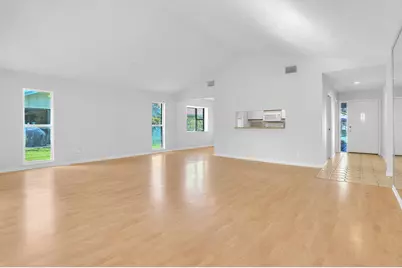 12726 SE Pinehurst Court, Hobe Sound, FL 33455 - Photo 17