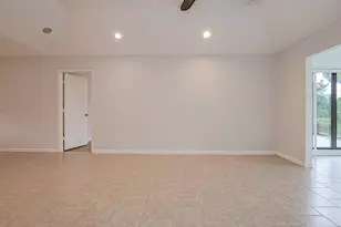 13867 Eastpointe Way, Palm Beach Gardens, FL 33418 - Photo 11