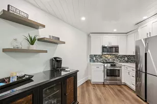 1301 River Reach Dr, Fort Lauderdale, FL 33315 - Photo 17