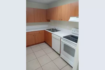 415 W Executive Center Drive, Unit #213, West Palm Beach, FL 33401 - Photo 3