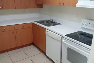 415 W Executive Center Dr Unit, West Palm Beach, FL 33401 - Photo 3