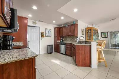 112 Mediterranean Boulevard N, Port Saint Lucie, FL 34952 - Photo 7