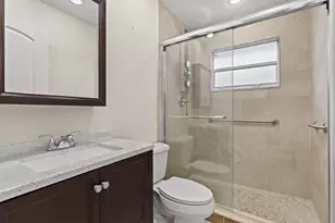 117 Waterford E, Delray Beach, FL 33446 - Photo 19