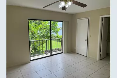 4803 Waterview Circle, Palm Springs, FL 33461 - Photo 11