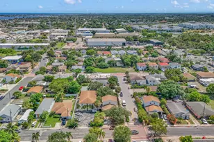 715 Washington Ave, Lake Worth Beach, FL 33460 - Photo 3