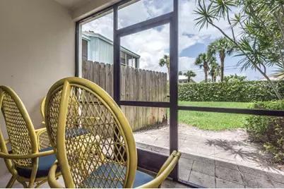 917 Coquina Lane, Unit #4, Vero Beach, FL 32963 - Photo 9