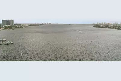 2640 Lake Shore Drive, Unit #2011, Riviera Beach, FL 33404 - Photo 5