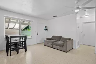 313 SW 7th St, Hallandale Beach, FL 33009 - Photo 3
