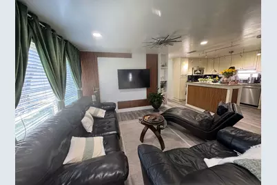 2555 Pga Blvd, Unit #18, Palm Beach Gardens, FL 33410 - Photo 3