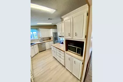 469 Hemingway Terrace, Fort Pierce, FL 34982 - Photo 5