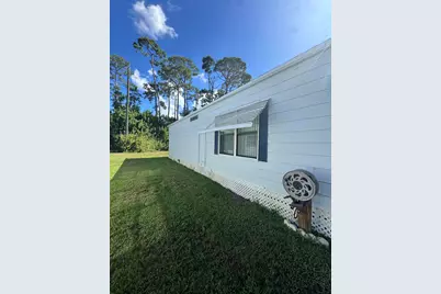 19 La Puerta Del Norte, Fort Pierce, FL 34951 - Photo 7