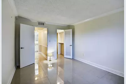 2951 Sunrise Lakes Drive E, Unit #107, Sunrise, FL 33322 - Photo 17