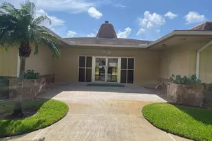 555 Purdy Ln Unit, Palm Springs, FL 33461 - Photo 21