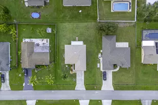 2025 SW Capeador St, Port Saint Lucie, FL 34953 - Photo 37