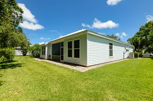 608 NE Canoe Park Cir, Port Saint Lucie, FL 34983 - Photo 37