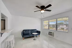 326 Camden N, West Palm Beach, FL 33417 - Photo 5