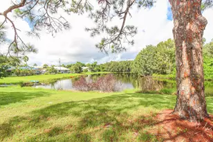 431 NE Julia Ct, Jensen Beach, FL 34957 - Photo 13