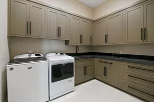 1060 Fairview Ln, Singer Island, FL 33404 - Photo 31