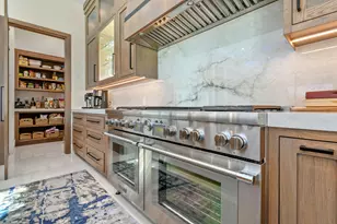 1060 Fairview Ln, Singer Island, FL 33404 - Photo 17