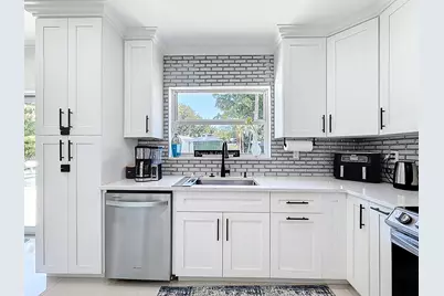 2601 NE 18th Street, Pompano Beach, FL 33062 - Photo 17