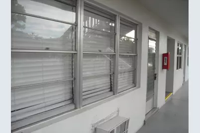 358 Chatham R, West Palm Beach, FL 33417 - Photo 5