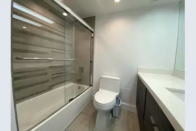 5401 Collins Avenue, Unit #620, Miami Beach, FL 33140 - Photo 21