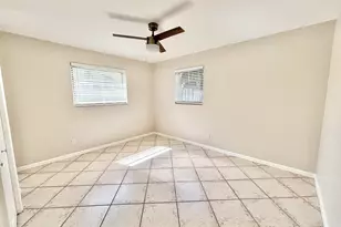 2370 NE 4th Ave, Boca Raton, FL 33431 - Photo 13