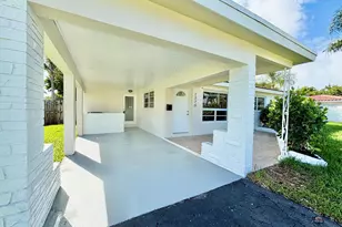 2370 NE 4th Ave, Boca Raton, FL 33431 - Photo 3