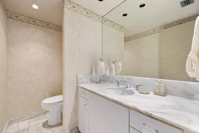 5500 Collins Avenue, Unit #1401, Miami Beach, FL 33140 - Photo 43