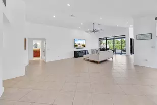 10255 Sunset Bend Dr, Boca Raton, FL 33428 - Photo 3