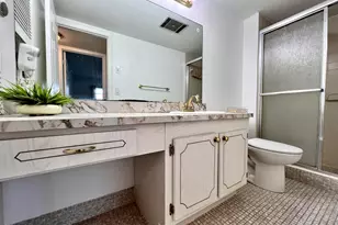 103 Wellington M, West Palm Beach, FL 33417 - Photo 9