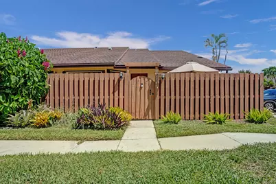 264 Springdale Circle, Palm Springs, FL 33461 - Photo 1