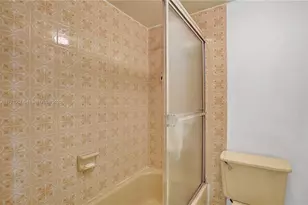 7150 Indian Creek Dr, Miami Beach, FL 33141 - Photo 23