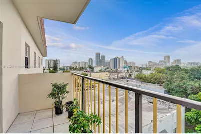 7150 Indian Creek Drive, Unit #505, Miami Beach, FL 33141 - Photo 13