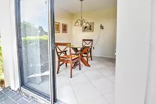 28 Stratford Ln Unit, Boynton Beach, FL 33436 - Photo 7