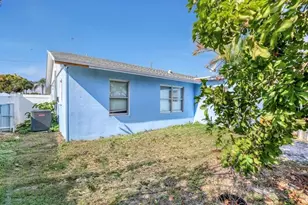 3308 Lake Ave, West Palm Beach, FL 33405 - Photo 5