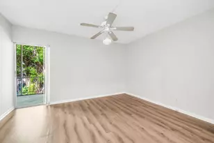 632 NW 13th St, Boca Raton, FL 33486 - Photo 11